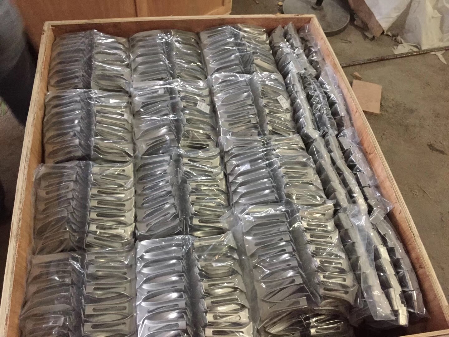 FRP grating clips and fixing accessories