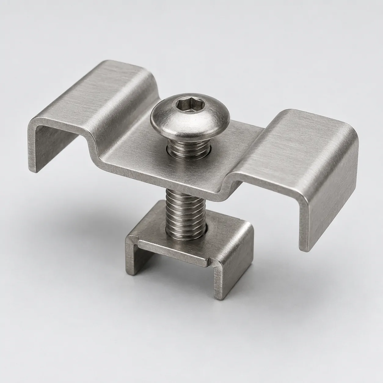 M-clip for FRP grating